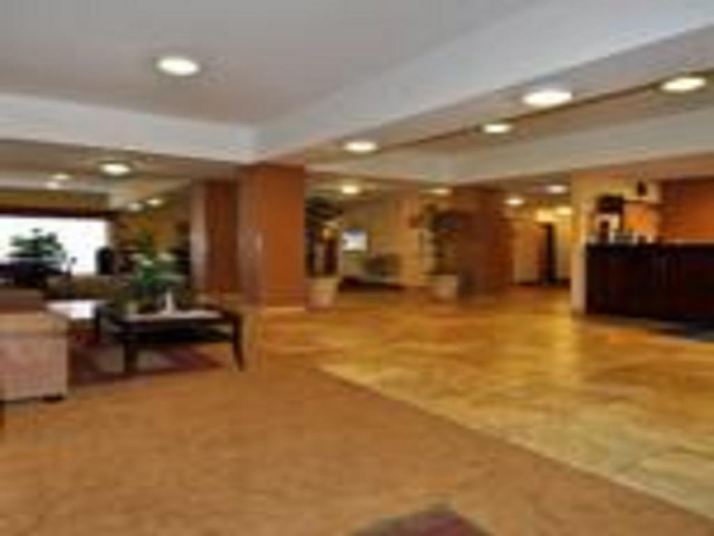 Days Inn By Wyndham Semmes Mobile Buitenkant foto