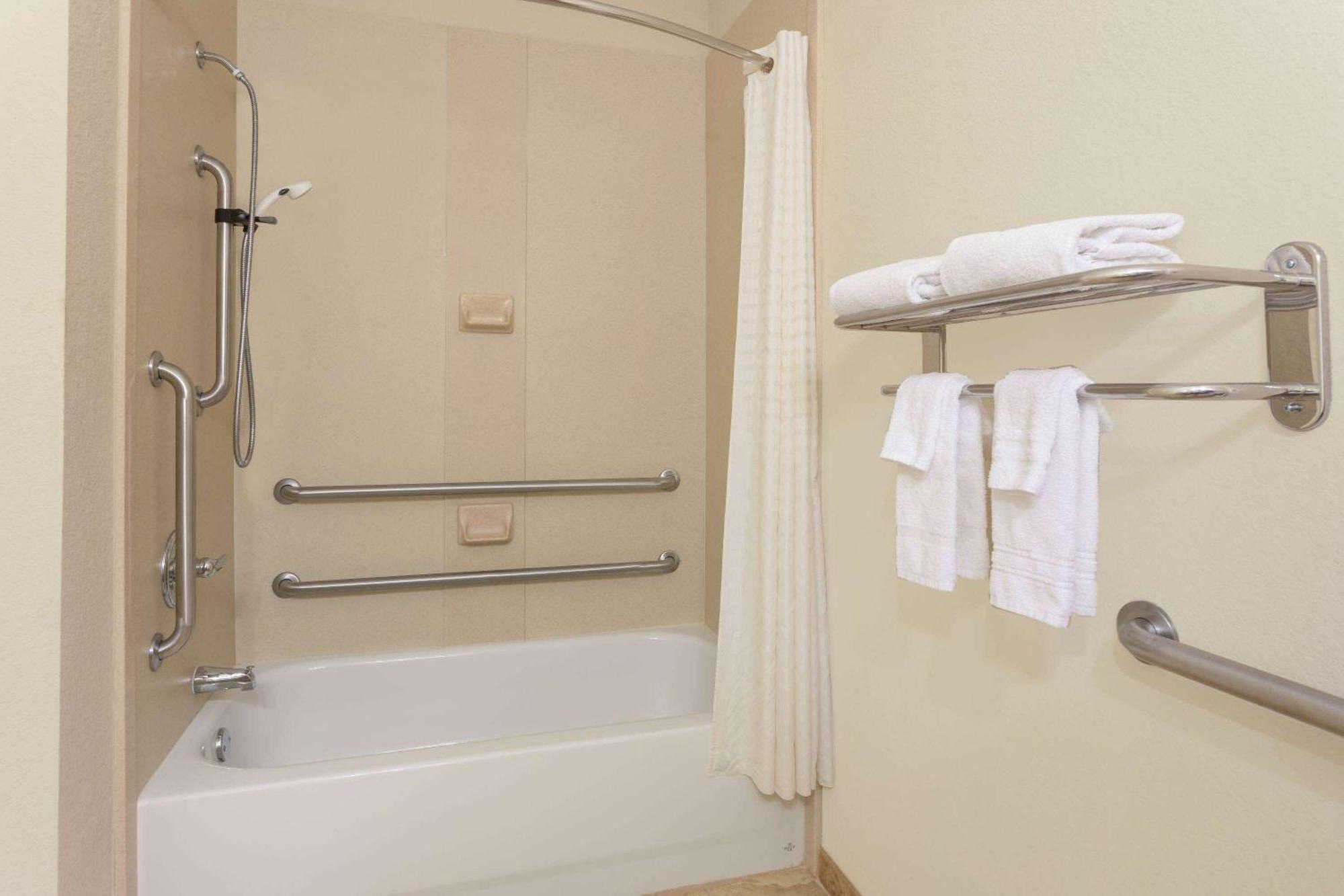 Days Inn By Wyndham Semmes Mobile Buitenkant foto