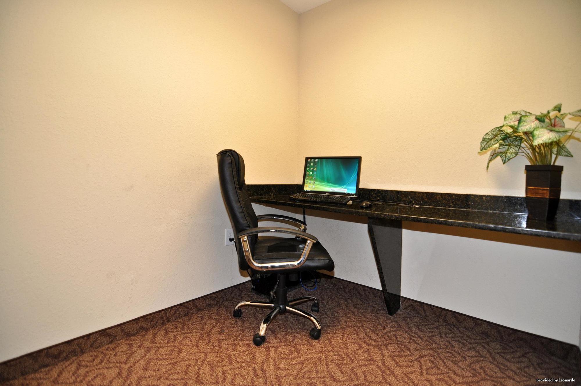 Days Inn By Wyndham Semmes Mobile Faciliteiten foto