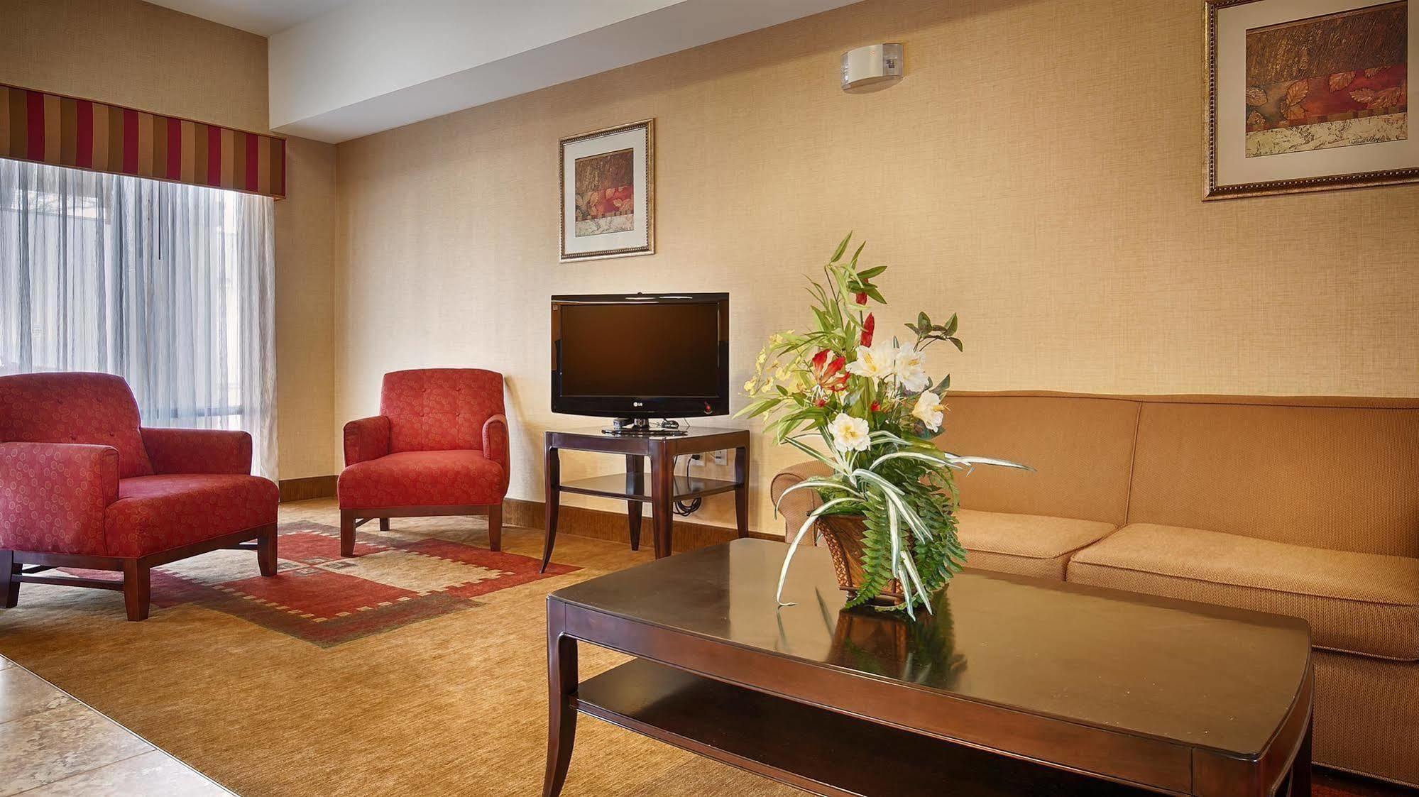 Days Inn By Wyndham Semmes Mobile Buitenkant foto